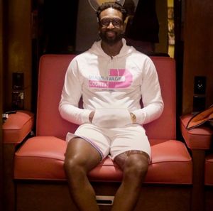 MiamiDadeCounty's tweet photo. When @DwyaneWade wears a picture of you on his sweatshirt! 👀😊 #OurCounty #WadeCounty https://t.co/3q4bRUgUwq