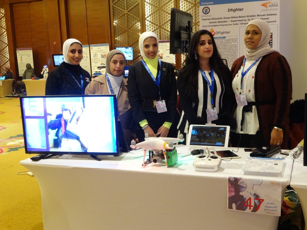 acakuw's tweet photo. مشروع “DFIGHTER” إبتكار علمي لخرّيجي هندسة الكمبيوتر بجامعة الكويت https://t.co/gcODazN5oV https://t.co/SZIEP4v87j