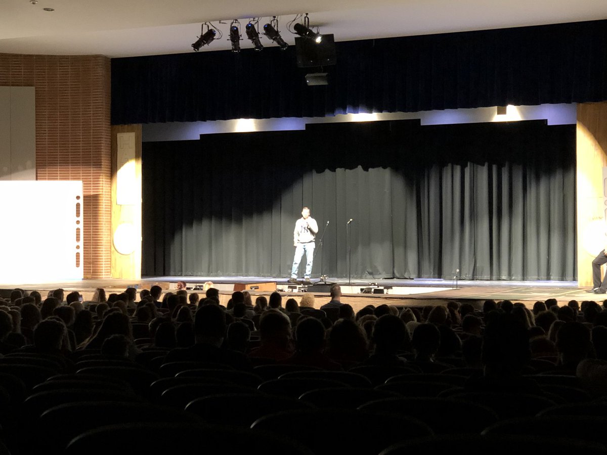 KinnectProgram's tweet photo. Kinnect Instructor Mr. Patrick showing off his talent of singing for this yearโs HAHS Talent Show! #Kinnect #weallworkhard @HASDBearcats https://t.co/0LCZm76NlR