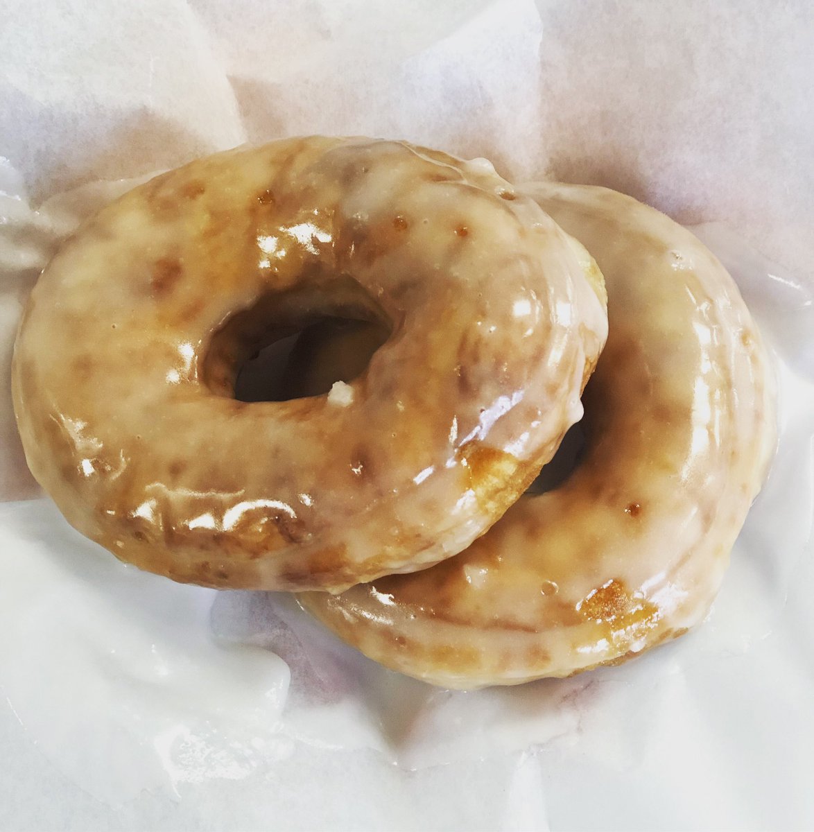 Buzz_Coffee's tweet photo. 🌟 SURPRISE DEAL 🌟 BOGO donuts all day long!!!! Retweet retweet retweet!!!!! https://t.co/92wWSelwkw