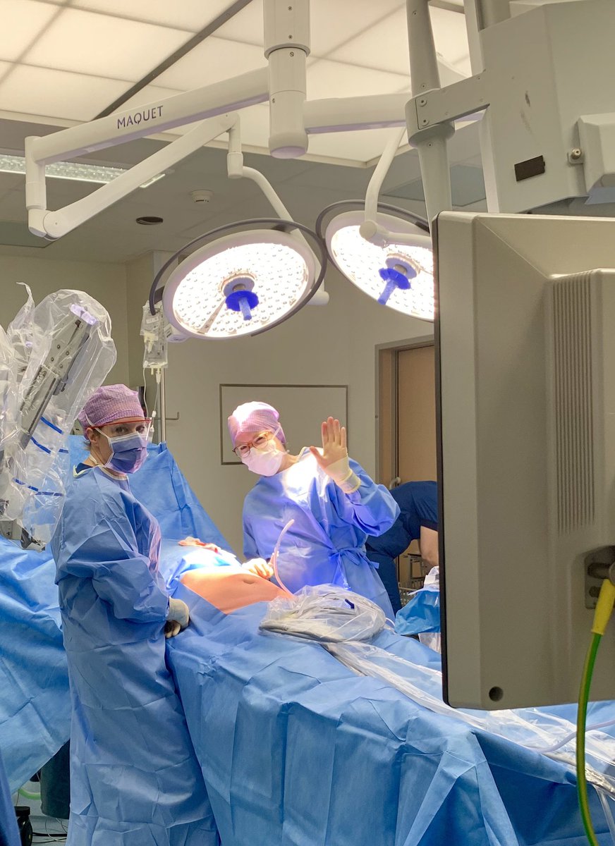FilipMuysoms's tweet photo. Fransicus Gasthuis in Rotterdam started with robotic ventral hernia repair. Well done cases #tarup @DeerenbergEva https://t.co/Pm1PO86MQA
