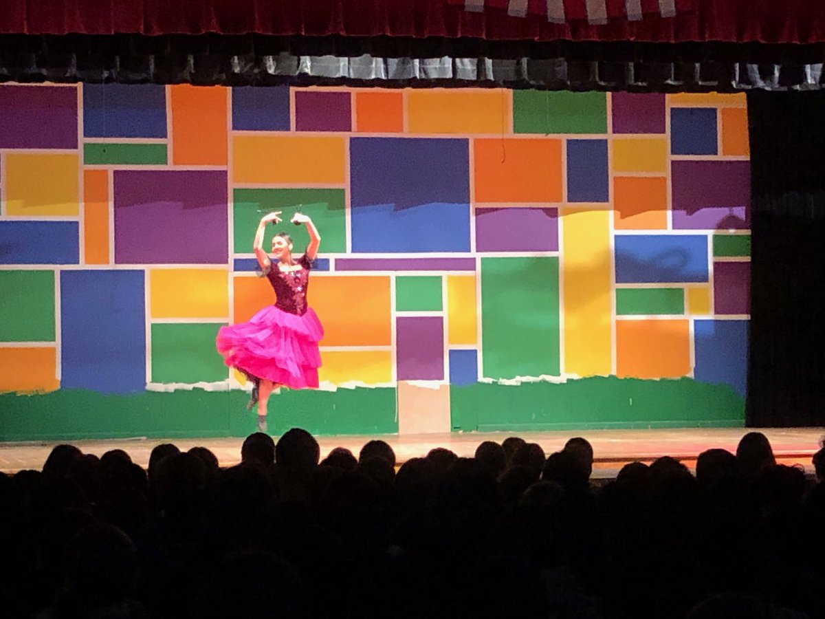 It has begun!  #RootsFest2019 with Ensemble Español as our opening performance 💃🏻