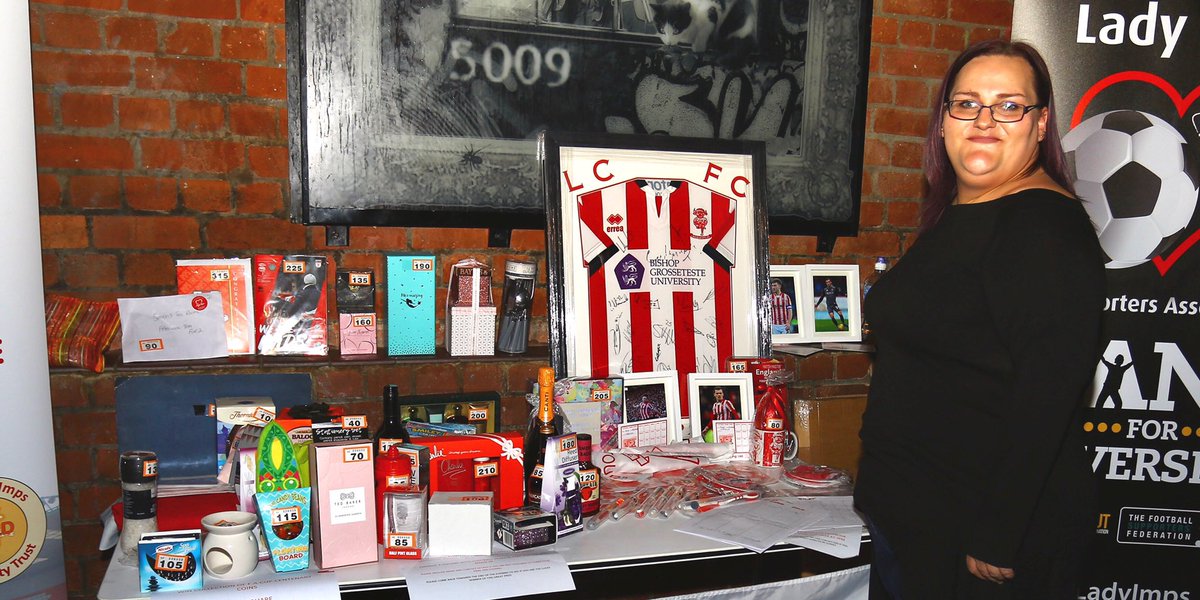 LadyImps's tweet photo. Great to see @impclusion1 join us at #CvC2
@curveslinc helping with their raffle👍🏻
Hope you had a good night 😍
#ImpsAsOne 🔴⚪️🔴 https://t.co/GbSS4h4vXk
