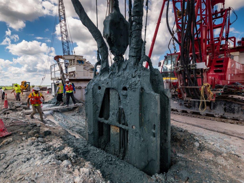 #TREVIICOS returns to Florida to continue its work at #HerbertHooverDike, the 143-mile earthen dike surrounding #LakeOkeechobee which is seeing ongoing #rehabilitation by the #UnitedStatesArmyCorpsofEngineers to assure against impacts from flooding for a large area of Florida.