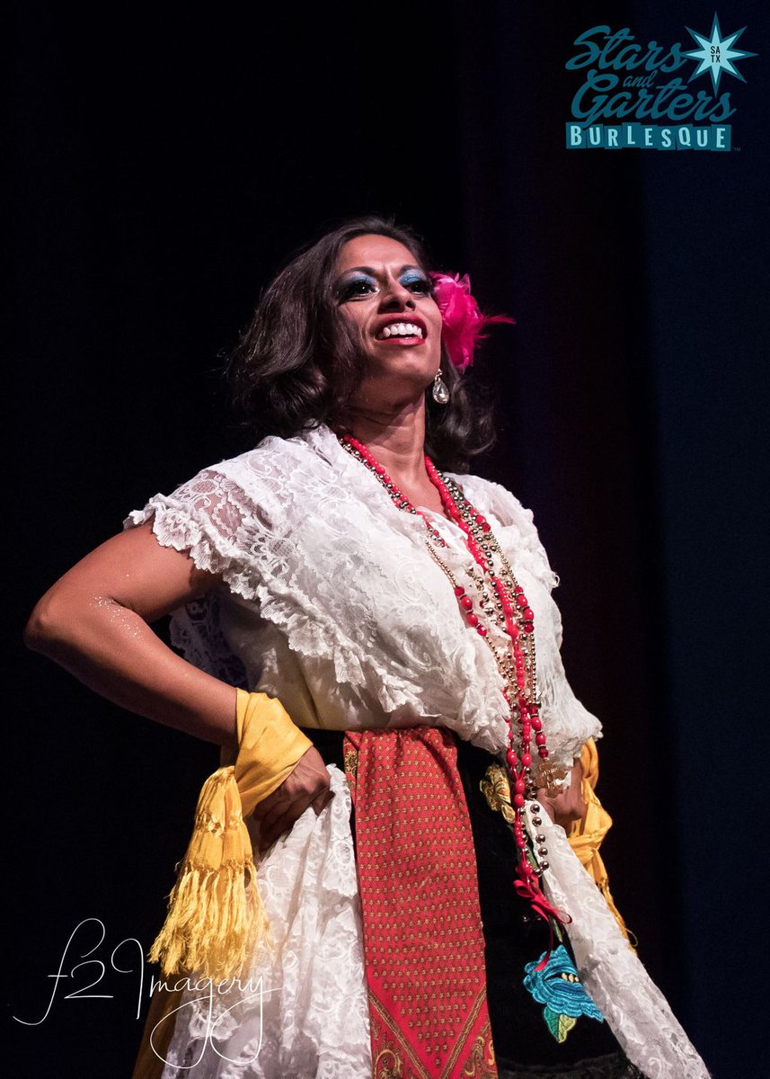 starsgarters's tweet photo. #tbt to when your favorite #southtownauntie dressed the part... 
#fiestasanantonio #starsandgarters #10yearsoftease #southtownsatx #thingstodoinsanantonio #fiesta🎉 #blackorchid #burlesquetroupe #burlesquedancer #pocburlesque #pinupsofcolor #sanantonioburlesque 
📸: @f2imagery https://t.co/iFsrTbV81V