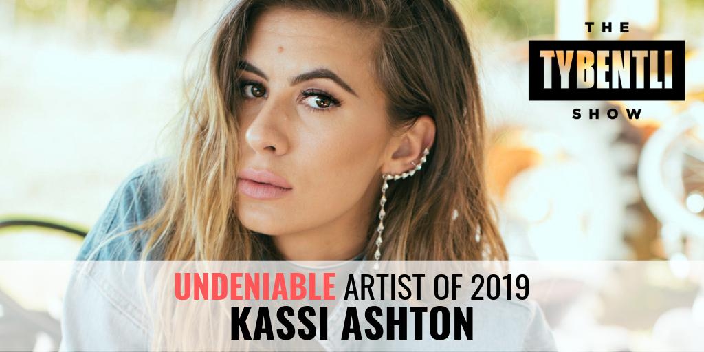 TheTyBentliShow's tweet photo. #NowPlaying...
@KassiAshton - #PrettyShinyThings
#Undeniable2019 https://t.co/U8UlUlrqM0