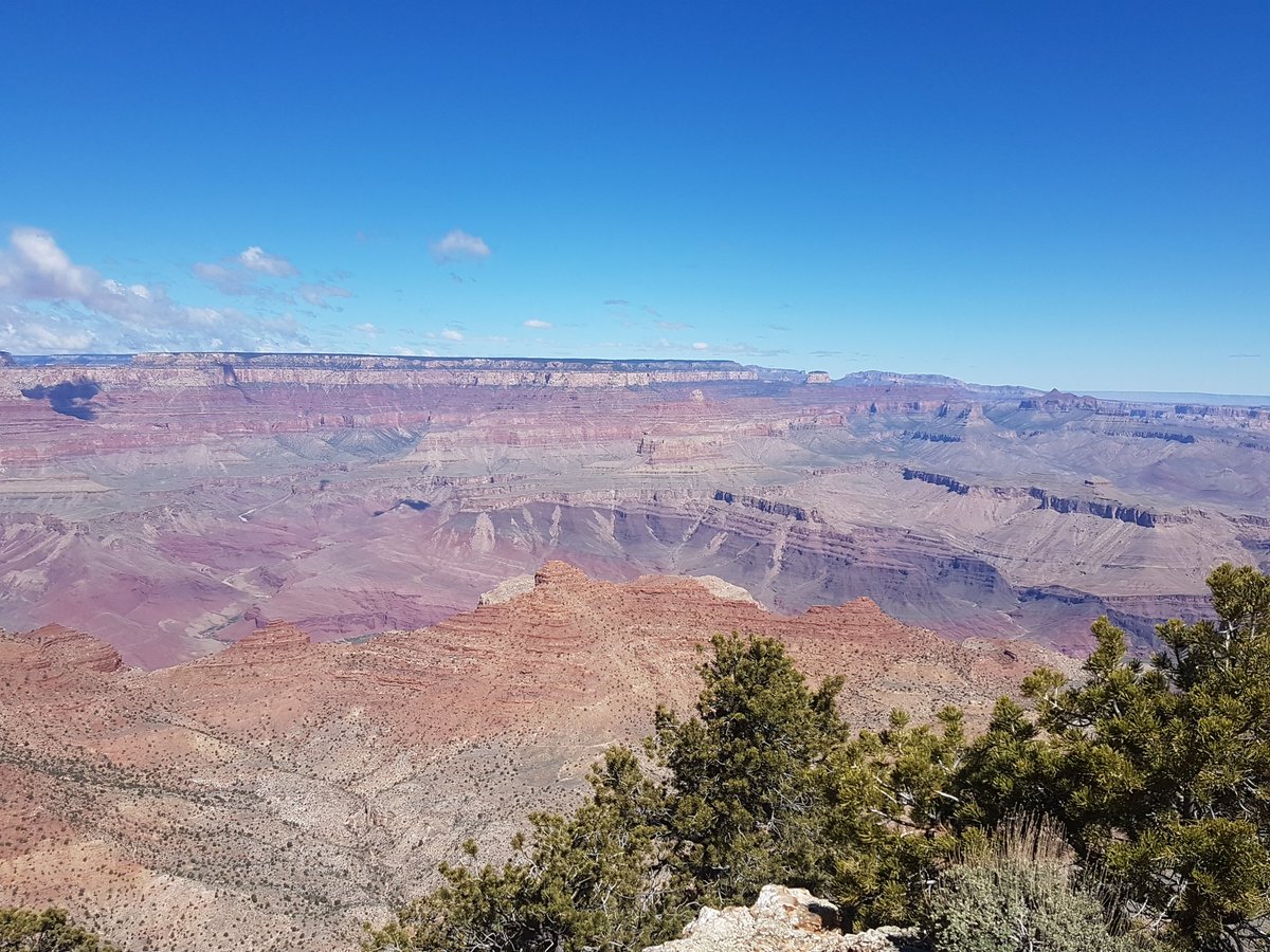 camundson1's tweet photo. The first glimpse of the Grand Canyon before seeing it from above yesterday! https://t.co/Pe1hJSkX0q