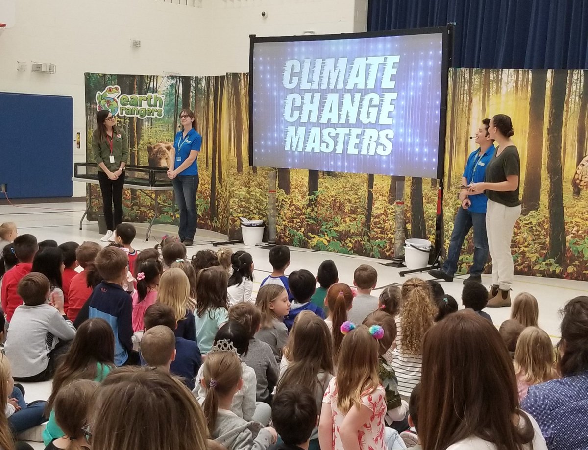 NLPSIceCats's tweet photo. @NLPSIceCats Thanks @EarthRangers supported by @HSBC for an awesome assembly on animal and environmental protection! https://t.co/puHTHQh3MM