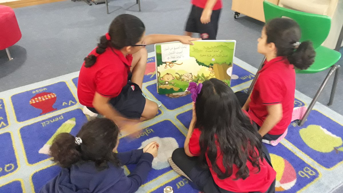 JoyTaghreed's tweet photo. Mariam in Gr 4 Arabic-A student were helping Arabic B class to read them arabic story...💕👌
#UAElibrarians #OICSnewsletter https://t.co/XqWQBrHiFt