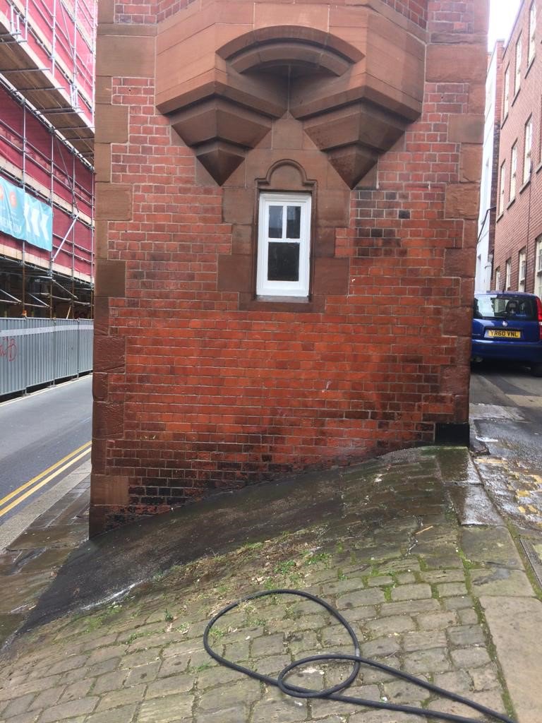 SheffieldBID's tweet photo. Our Clean Team has been hard at work on York Street during the #BIDSpringClean. Whilst the Clean Team remove graffiti for our levy payers all year round, during the Spring Clean we open up their services to non-levy paying businesses too. https://t.co/GOvbPHeRnK