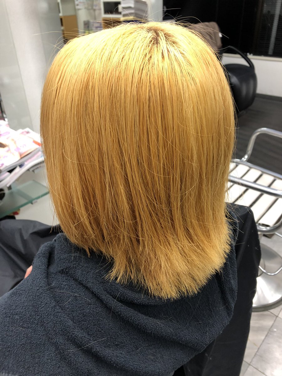 ストロベリーロックス 赤羽カラー専門店 A Twitter 本日のヘアカラー 初めてのヘアカラーで派手髪デビュー ホワイトブリーチ1回でベースを作ってトップはグレーアッシュ インナーはエメラルドグリーン グリーンは推し色 ライブやイベント仕様に派手髪する ストロベリーロックス 赤羽カラー専門店 A Twitter 本日のヘアカラー 初めてのヘアカラーで派手髪デビュー ホワイトブリーチ1回でベースを作ってトップはグレーアッシュ インナーはエメラルドグリーン グリーンは推し色 ライブやイベント仕様に派手髪する