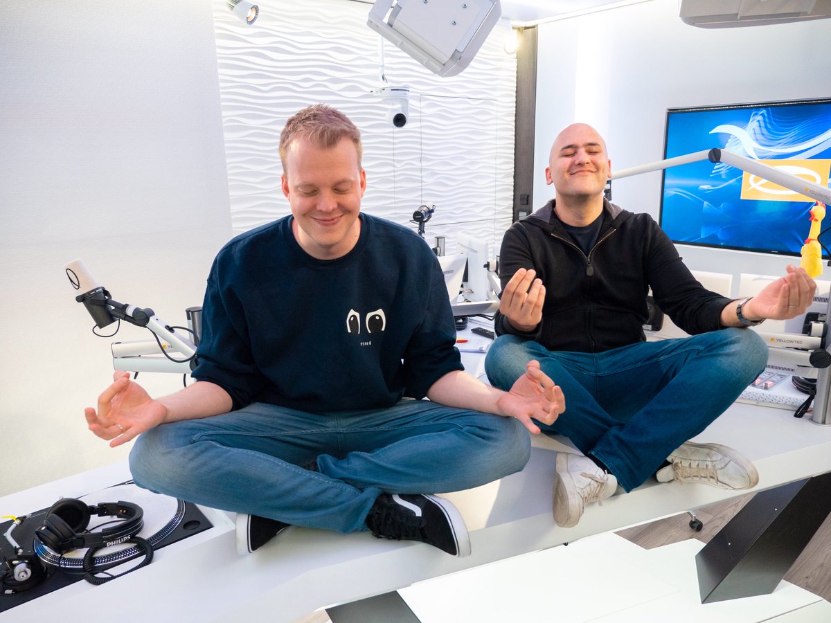 alyandfila's tweet image. Tune into #ASOT910 tonight to hear the next single from our forthcoming album #ItsAllAboutTheMelody 😁❤️ #newmusic