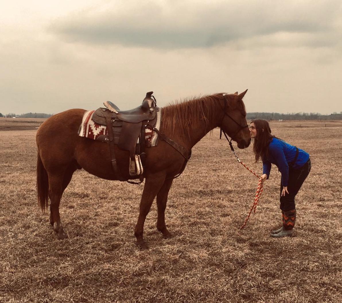LakotaTrailers's tweet photo. "'If you aren’t grateful for what you already have, what makes you think you would be happy with more?'💓
-
#lakotaypa #lakotatrailers #lakotaforever #colt #coltstarting #america #fallontaylor #cowgirl #rodeo #RODEOgirl #michigancowgirl #american 📷: @michigan.cowgirl " https://t.co/J4IIwrhfZ3