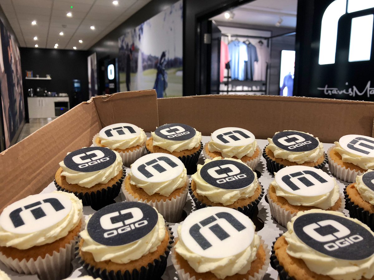 CallawayGolfEU's tweet photo. Welcome to the family! 

Great to officially open the new @OGIO_EU &amp; @TravisMathew_EU Showrooms here at our EU HQ! 🥂🍾🎉 

 #TeamCallaway #TeamOGIO #TeamTravisMathew https://t.co/fGnvO7ACZL