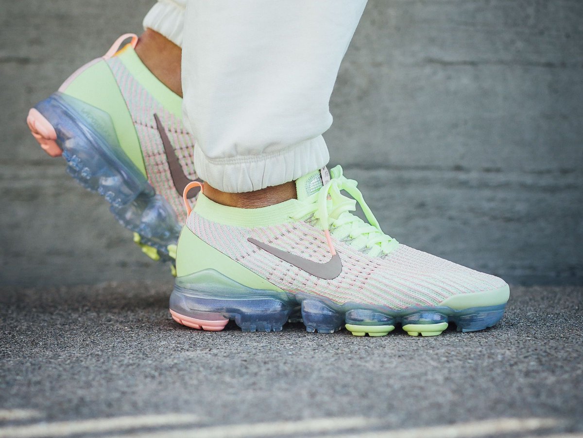 nike vapormax easter