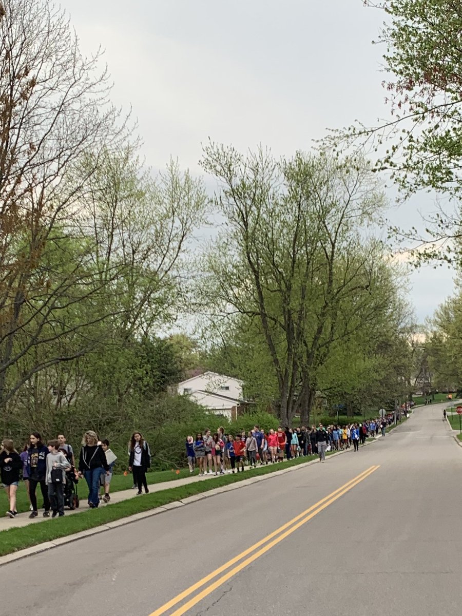 Walk or bike to school with 850 of your classmates from @EHGreeneSchool 🏃‍♀️ 🏃🏽‍♂️🚲🌍 #EarthDay2019