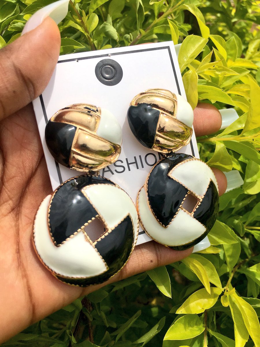 New Earrings in store  Statement piece for an affordable price Price : 2500Delivery to your doorstep Payment Validates Order Please send a Dm to order