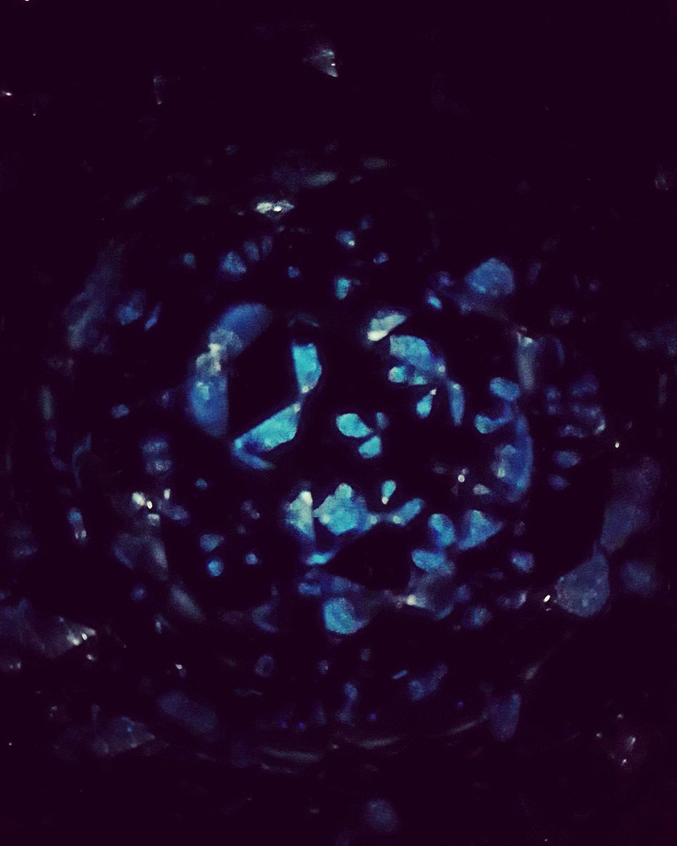 Toni_Whiteside's tweet photo. Iris
 #behindblueeyes #eye #iris #abstractart #contemporaryart https://t.co/2VaO1CUrBk