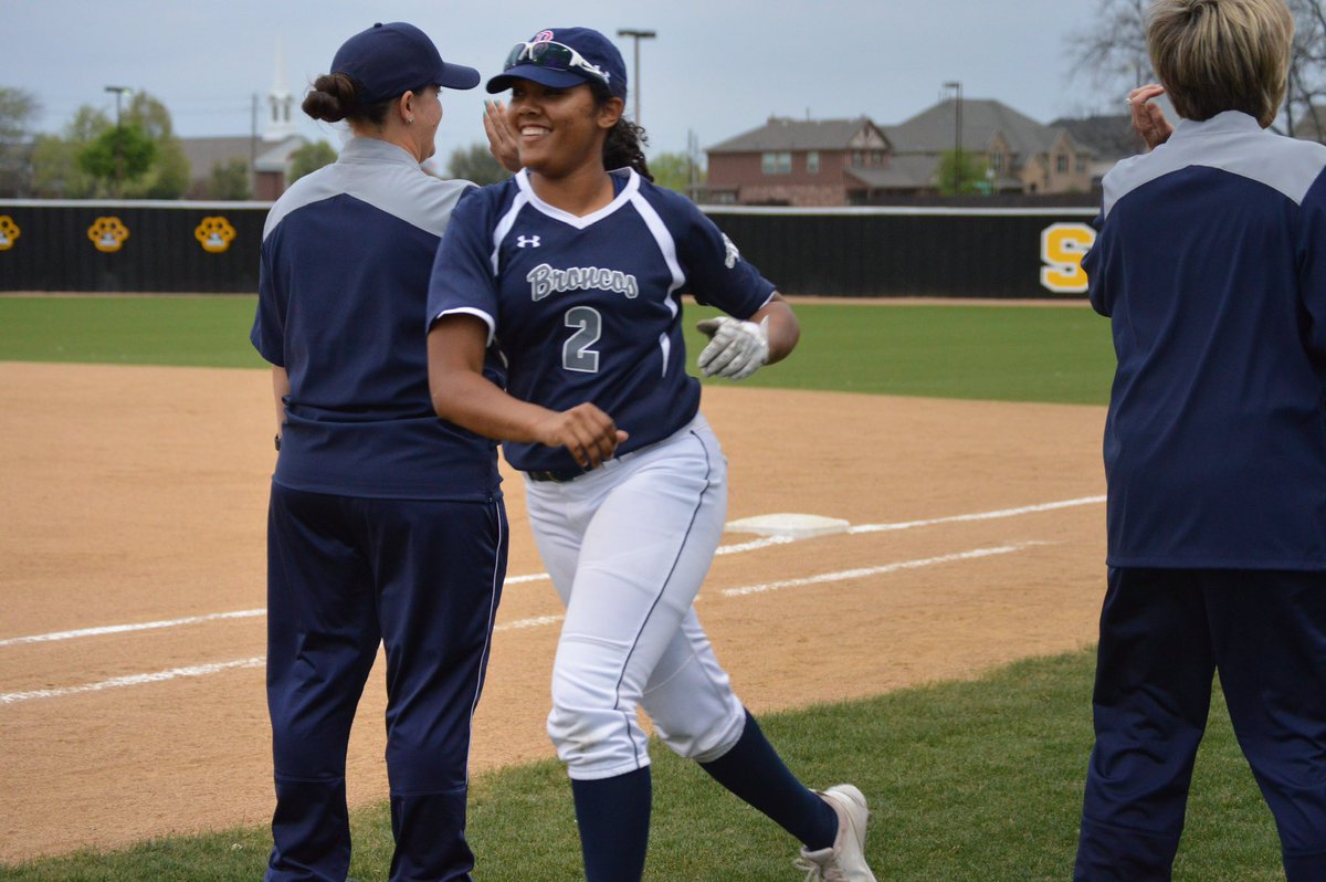 It’s senior night!! Come out and support us as we take on McKinney High. Jv @ 5 &amp; Varsity @ 7!! #BEATHIGH ❤️💙