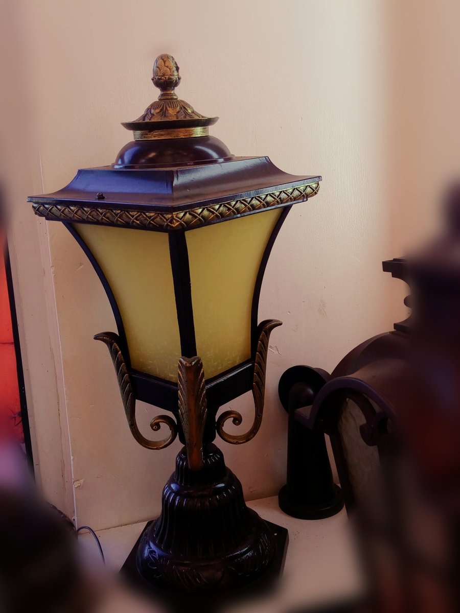 LightingCity4's tweet photo. Add beauty, security, and highlights to your yard with our fence lights https://t.co/NkoX7DxXiH