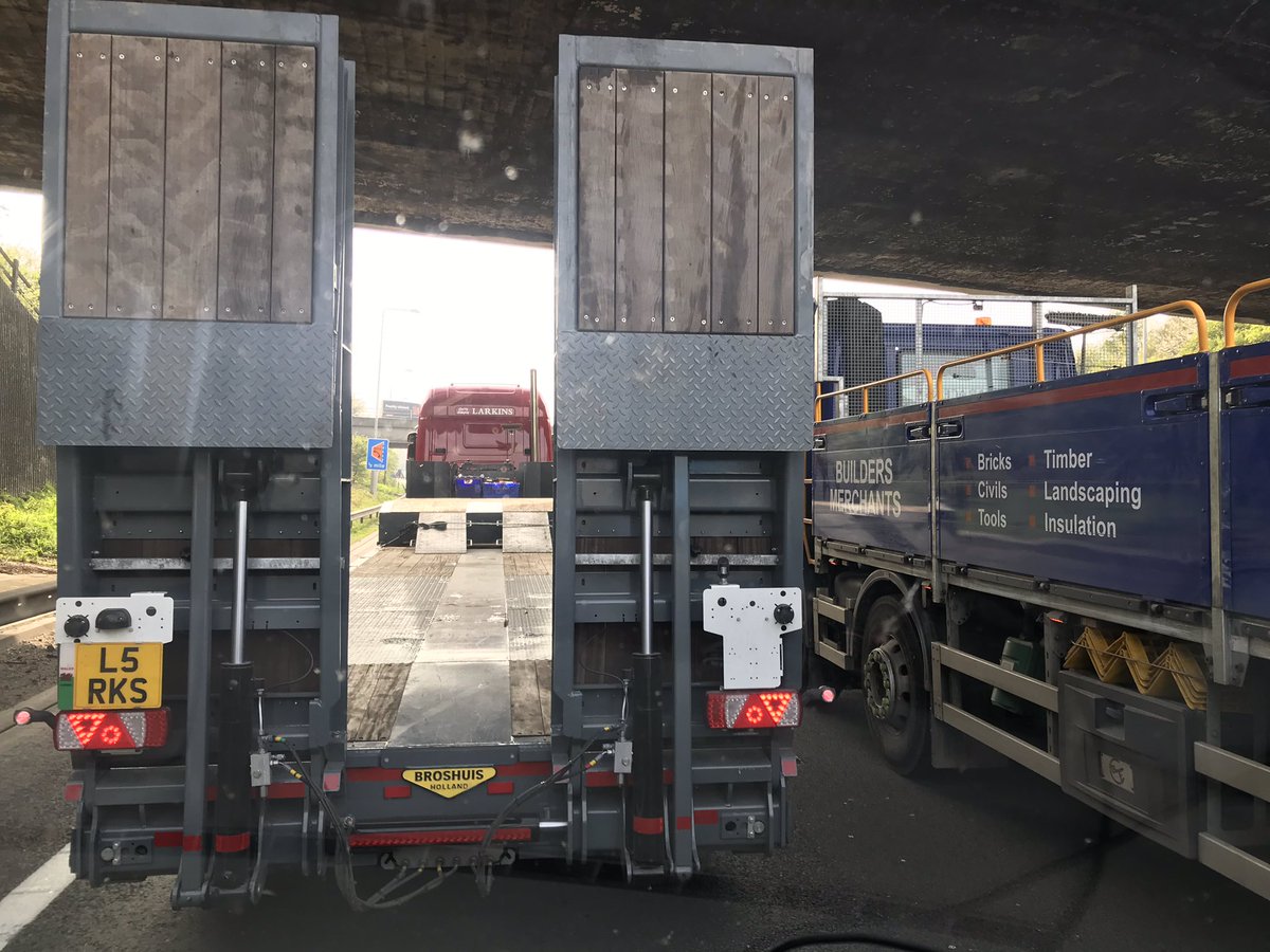 TheJohnnyNorris's tweet image. The bank holiday weekend rush has begun on the #M25 because I am #NotMoving...!