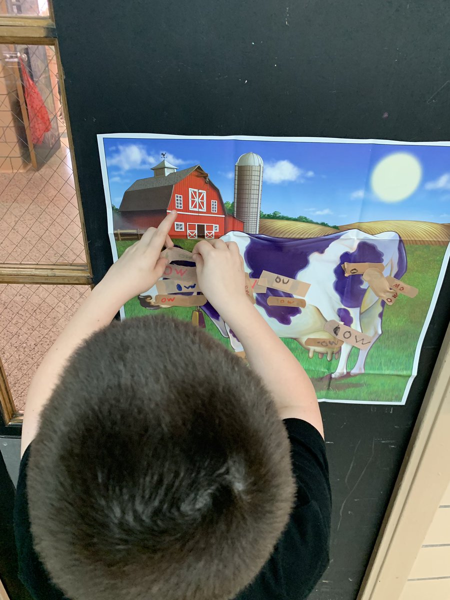 Ms_Gross_'s tweet photo. Playing pin the /ow/ on the cow! 🐄 https://t.co/G7rNEpJvFd