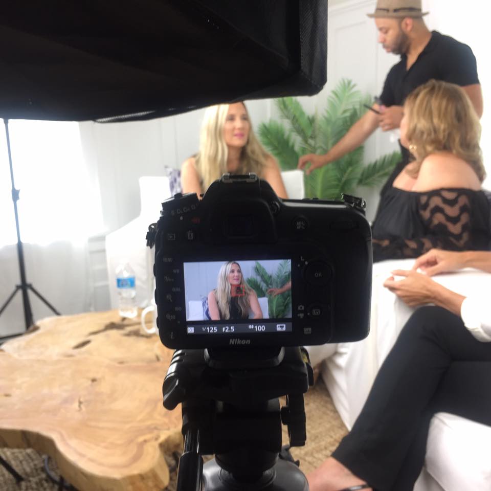 It_Woman_Kyle's tweet photo. Sign up for Karenna Alexander Publicity Master Class for Local Business! Maximize your business Success! https://t.co/plp1DybVfI https://t.co/0m9fikxlkw