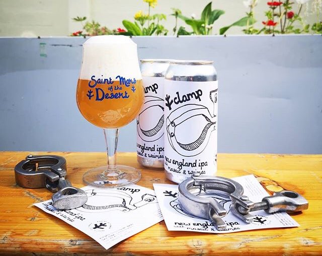 HopHideout's tweet photo. It’s our @beerofsmod #OnesToWatch showcase today & we’ve kicked off the tap list with 1. Grapefruit Pale Ale 4%
2. Clamp NE Waimea & Mosaic IPA 5.3% (👀👇 for #smodsquod 📸 brand new #IPA we’ve just draught 🍻 no cans). Plus 2 more beers, more info👉https://t.co/dl5vkqHi4p https://t.co/g6sjxJ2xvE
