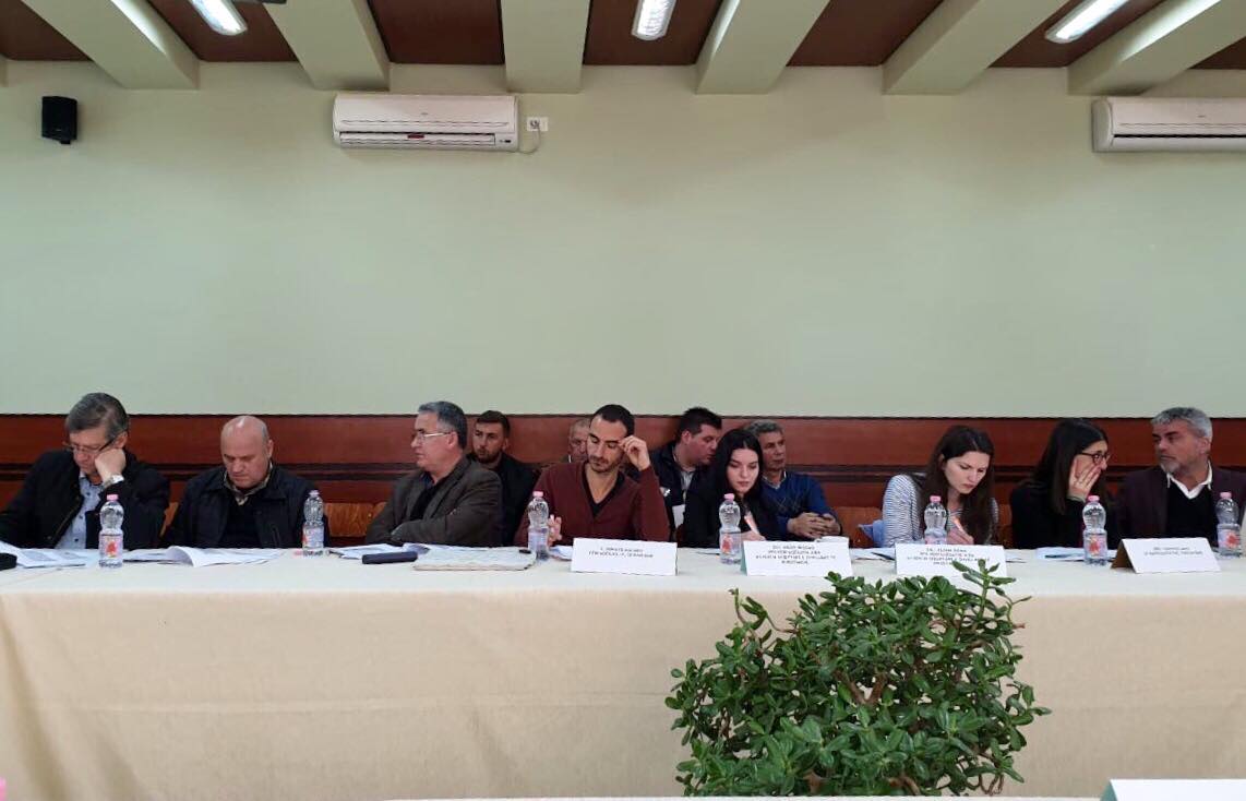 FILA_Interreg's tweet photo. 3rd workshop of #livinglabs in Korça with #innovation actors for an #interactive &amp; #participatory model of #knowledgetransfer based on EIP-AGRI. Attended by Pacôme Eyenga from EIP-AGRI, @CIHEAM Bari @investinalbania public institutions, universities, TTO, farmers, NGOs, SMEs https://t.co/CfXx6L0JBn