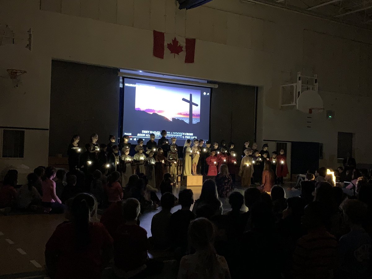 MmeElKabbouchi's tweet photo. What an amazing performance of the Stations of the Cross by the grade 1 students! @LappaSTM @MrsDelaneyOCSB https://t.co/ABzCeP8fdr