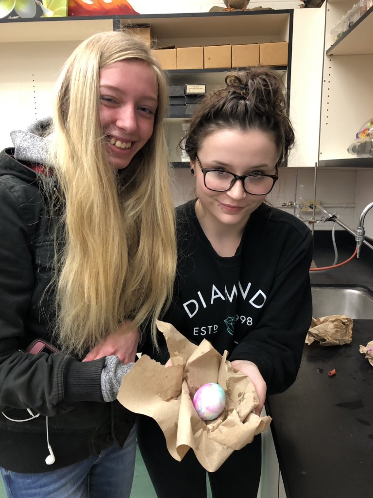 Thanks <a href="/chem13news/">Chem 13 News</a> for the idea! We had fun in SCH4C dyeing Easter eggs! <a href="/ArnpriorDHS/">Arnprior DHS</a>