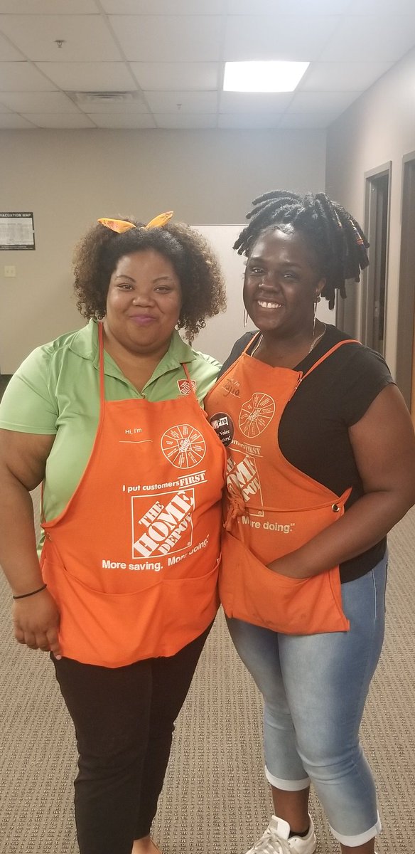 3277_hd's tweet photo. VOA Survey with our PM Shipping Team was extraordinary! Snacks, conversation and a festive environment allowed the associates to have a wonderful celebration of their accomplishments for the last year and share their voice. #VOA  @HDKrystle
@John_Neveling @Mcgalec99 https://t.co/Uymo1ckIQ7