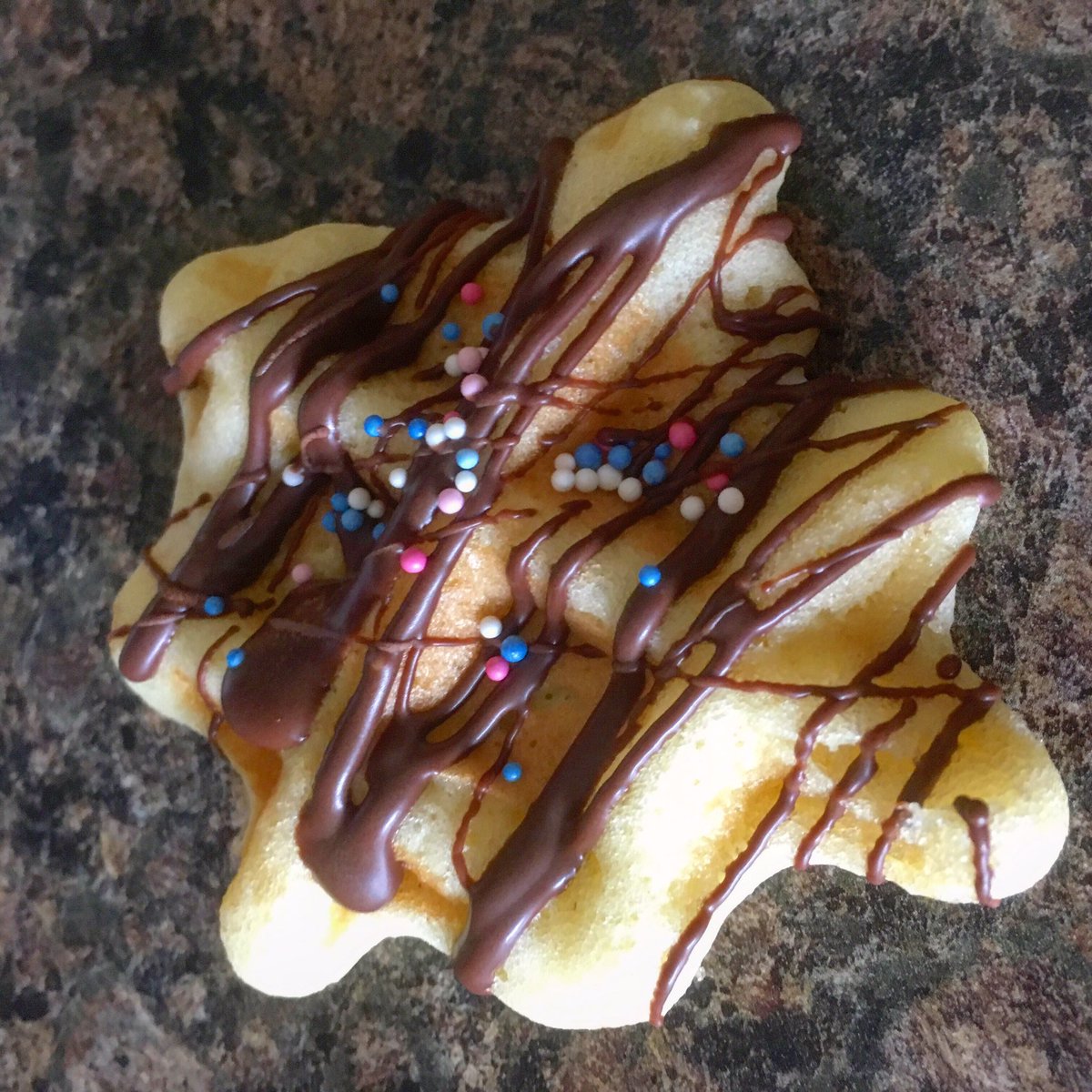 Tablefood_co's tweet image. Afternoon tea treats. #yum #lemoncupcakes #oreotruffles #cakewaffles #inclusivefood #goodfoodbringspeopletogether #afternoontreats #table #nifood #outsidecatering #madetoorder #belfast #northernireland #belfasthour