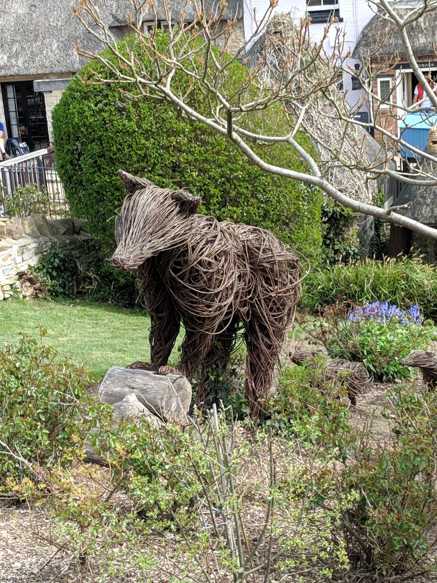 Ahh, that's the badger <a href="/BadgerPubs/">Hall & Woodhouse Pubs</a>