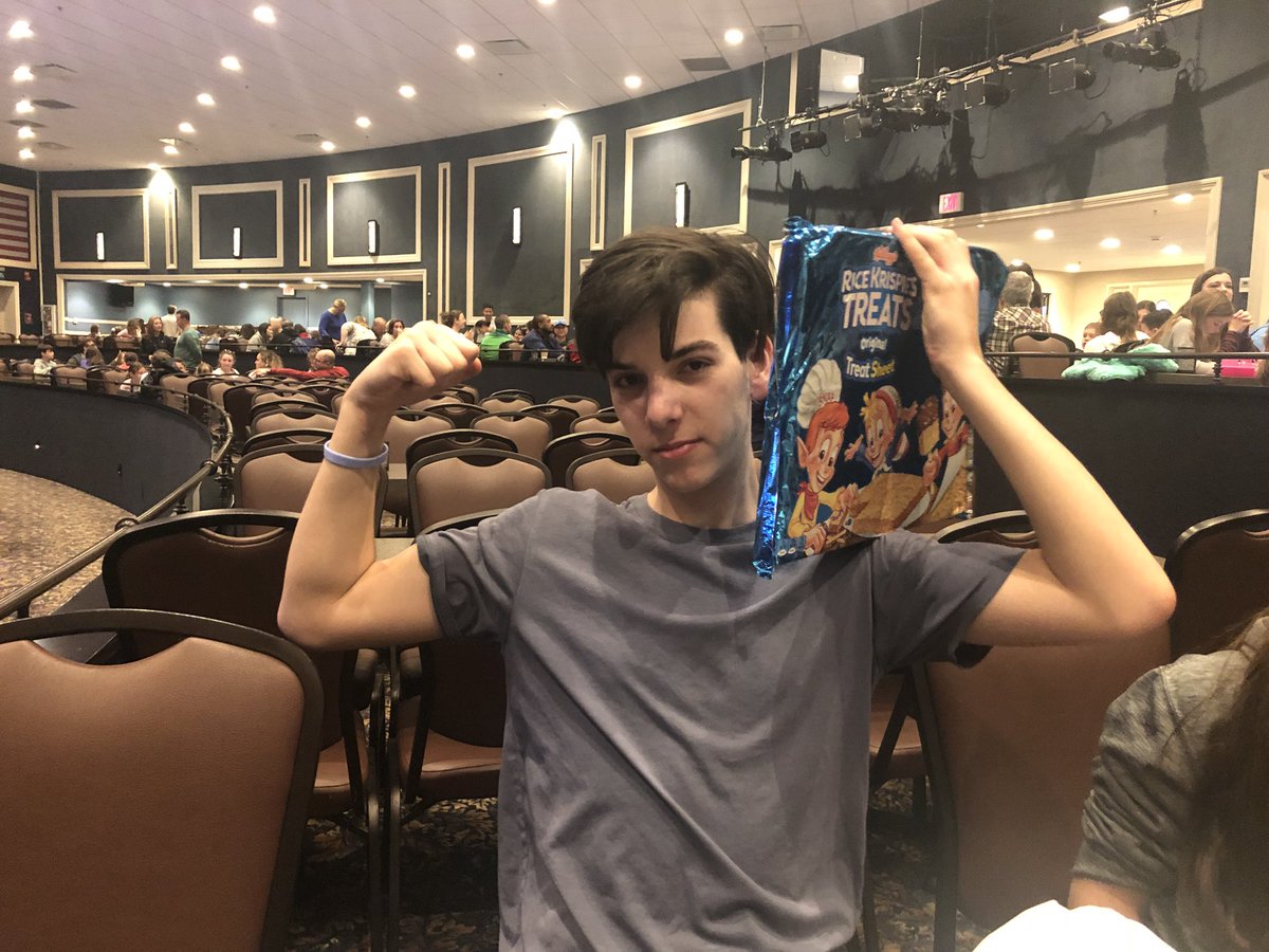 TripletMessiah's tweet photo. Snap, Crackle, Pop, and Disappointing Son (jk) #woodloch #krispieswar https://t.co/Zfxg0YZNVL