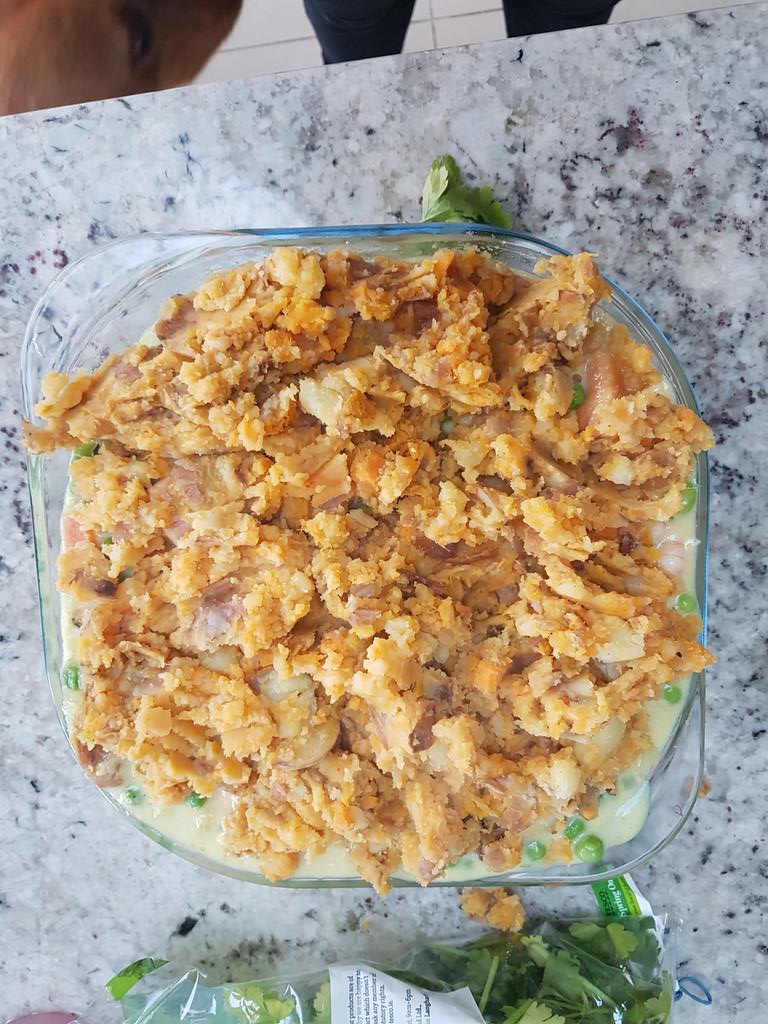 thedublincouple's tweet photo. Trying @jamieoliver fabulous fish pie! Prawns, salmon, peas topped with potato &amp; sweet potato #delicious #jamieolvier #cleaneating #healthyweek #fish #fishpie #dairyfree #opentonewideas
.
.
🐟🐠🐙🦈🐬🐡 https://t.co/TVsXH6cU2w
