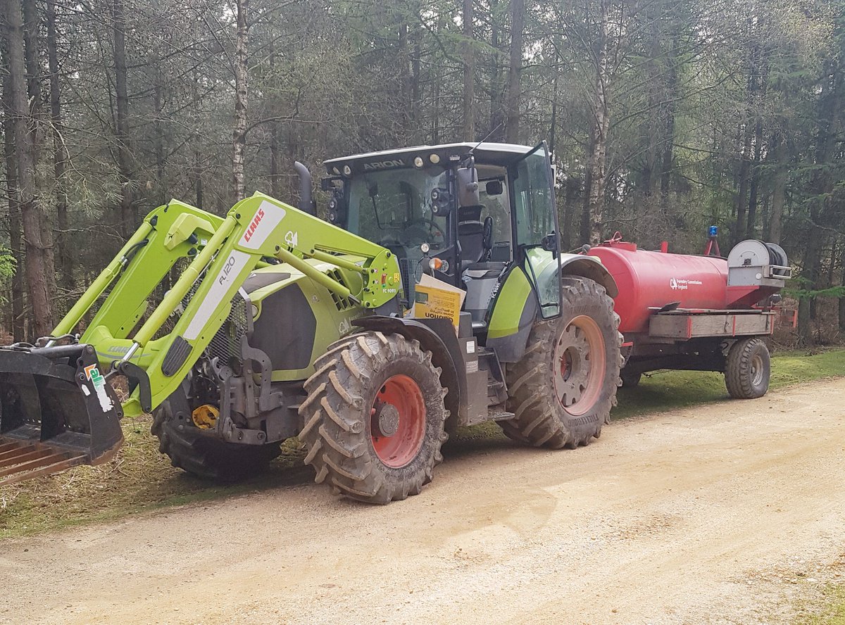 SBL_WG240's tweet photo. Great work in the #NewForest with @Lyndhurst48 @Beaulieu_49 @Fordingbridge47 @BurleyFire52 @RingwoodFire @Hythe44 @Eastleigh32 teams
Woodland fire kept from spreading by great initial actions 
Assisted by @ForestryComm 
Great support from @hfrs_control https://t.co/4n1cUzBYp1