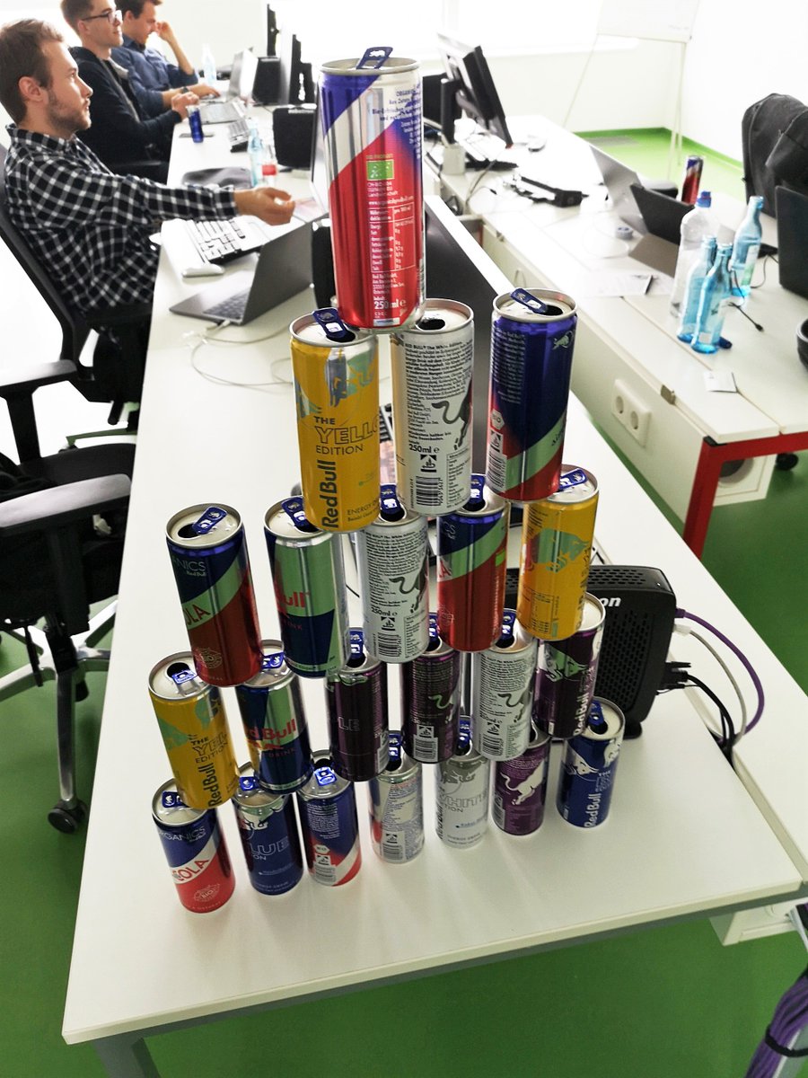 zuehlke_group's tweet photo. Unter dem Topic #EnhanceYourStudentLife widmeten sich rund 50 studierende, im Rahmen des #MSFTHackathon bei #Robotron in Dresden, zwei Tage lang dieser Fragestellung. Ein tolles Format, bei dem wir gerne wieder mitwirken!
#aiforgood #HackWithPartner #redbullbasementuniversity https://t.co/zVJX5160TM