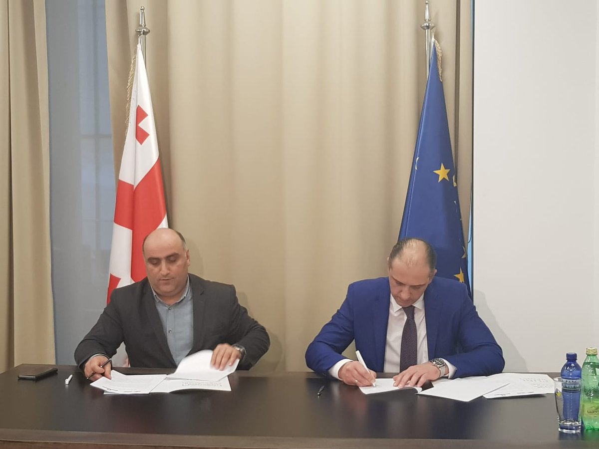 AgencyGeorgian's tweet photo. We would like to say a big thank you Mr. @BakhtadzeMamuka for all the support and trust in signing a memorandum between the #Public #Registry and the #National #Blockchain #Agency of #Georgia.
We believe we are on the way way to becoming a real smart and decentralized ecosystem. https://t.co/FWkt3VQzeS