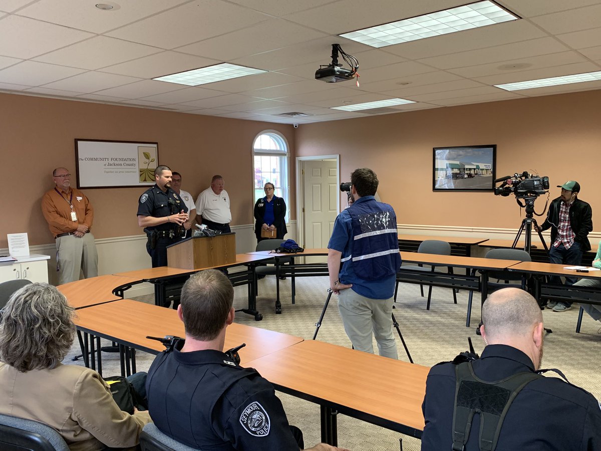 IDHS's tweet photo. We are in Seymour today for a full-scale exercise simulating an emergency at a school. Several Jackson County public safety agencies are polishing their response plans and exercising what they would do in a real-world scenario. 

***This is an exercise only*** https://t.co/K0KfwOPvnK
