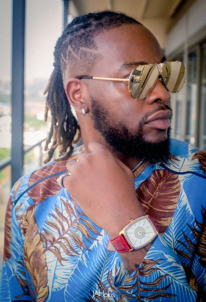 @BadmanTeddyA Representing the #new style in luxury with #SapphireTimes 

Order for yours today.

#lovethursday #BBNaija #HappyEaster