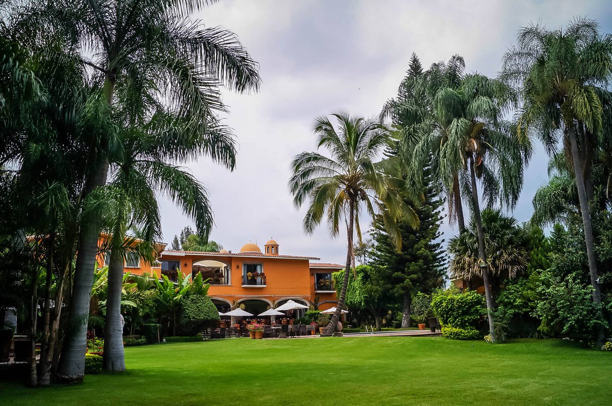 GustoCuernavaca's tweet photo. #Vacaciones ven y disfruta de un clima excepcional en un lugar mágico, desde $1970.-en habitación doble disfruta de #Cuernavaca LLÁMANOS 7773183563 https://t.co/JsDU3zkj4c #SemanaSanta2019 #SemanaSanta https://t.co/eejNL25kAx