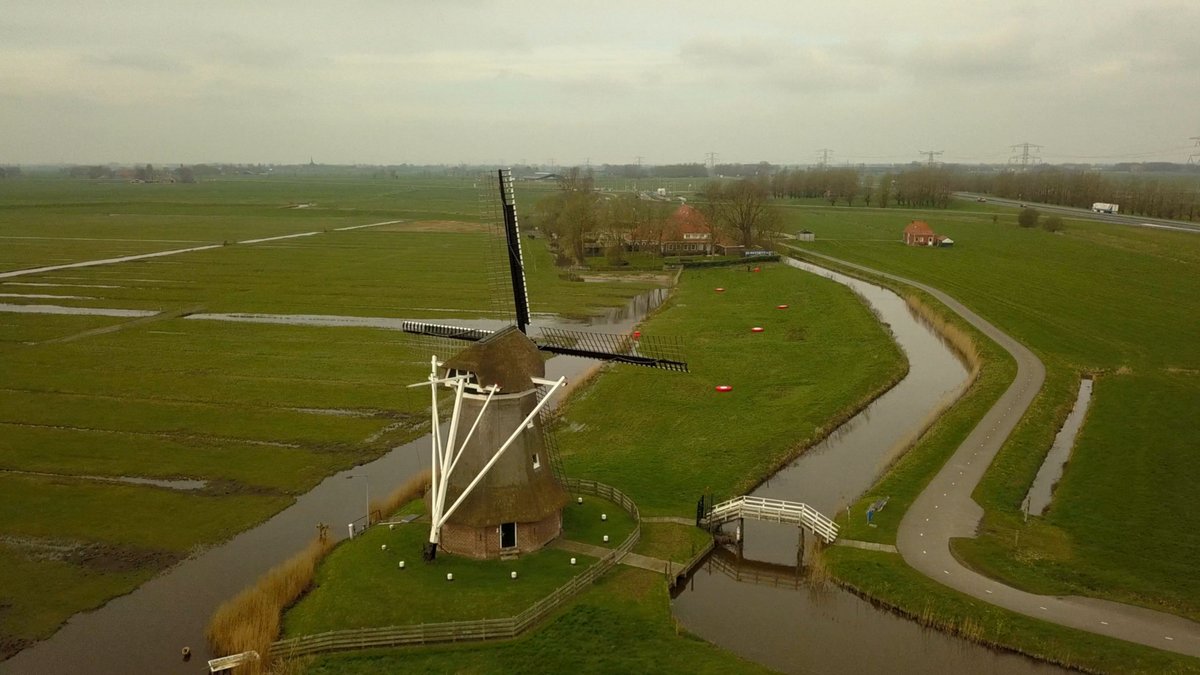 Kom je ook naar onze Inspiratiemiddag over biodiversiteit op 24 april? Om ervaringen te delen en elkaar te inspireren. In Gasterij de Wâldwei (Wergea) zijn lezingen van o.a. bijenlector Arjen Strijkstra. Zie voor opgave (uiterlijk morgen!) en programma: bit.ly/2UIPrXl