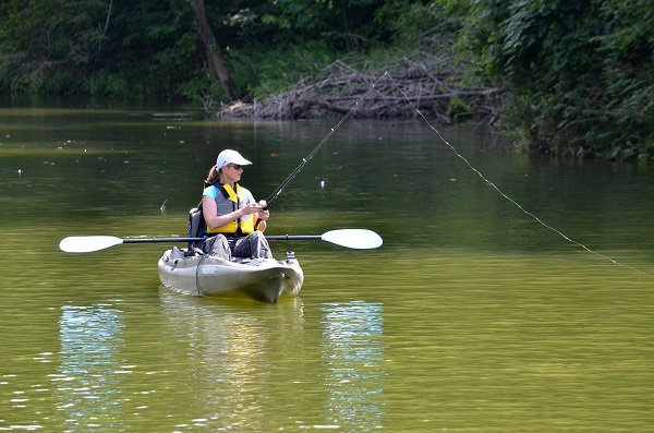 OhioDivWildlife's tweet photo. #FishingBasics: #CanoeFishing #KayakFishing. If you like the serenity of remote waterways and angling with just the basics, learn more about canoe/kayak fishing from #Takemefishing https://t.co/vbJkR5XS7B https://t.co/S6qJ8on6Y2 https://t.co/fr2UPMEM9Y #fishohio #learntofish https://t.co/iXai5IiMDg