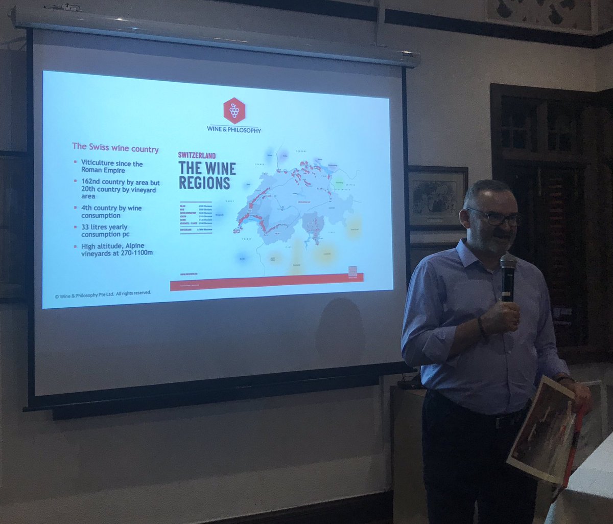 SwissAmbSGP's tweet photo. Did you know the surface cultivated in vineyards in #Switzerland amounts to 20% of #Singapore’s territory?🤔@SwissClubSing organised a #SwissWine tasting with selections from @CantonVaud, @valaiswallis and @CantoneTicino!🇨🇭����🇸🇬#SwissWeek19 https://t.co/cJTjryTvMx