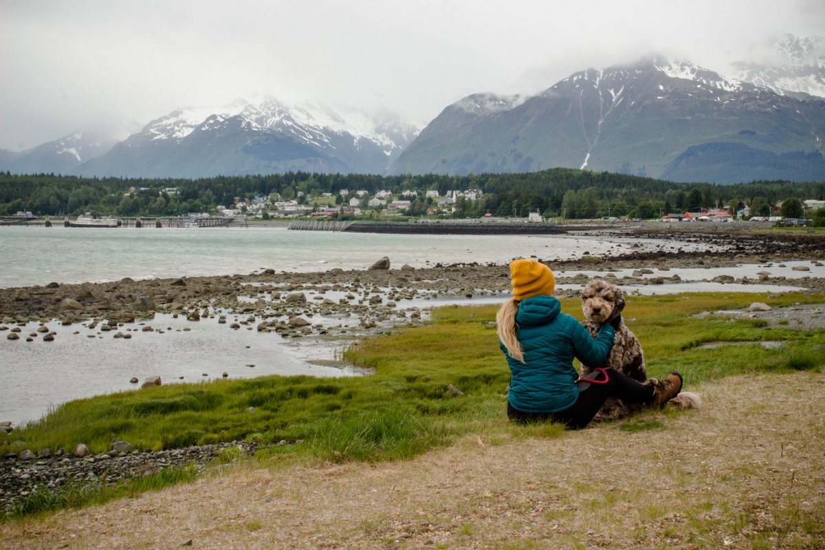 KEENCANADA's tweet photo. Soaking in the long weekend adventures 🗺️ . 
📸 IG: @Brookewillson https://t.co/Fb7hghR26h