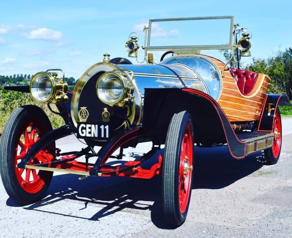 kidstodo's tweet photo. Pop by the Theatre Royal Brighton 10:30-12:15 on Saturday 20th April to meet the cast of Brighton Theatre Group's production of Chitty Chitty Bang Bang. Chitty herself will be making a FLYING visit!!! 
Buy Tickets for  21st - 24th August https://t.co/qMcqy3Ybr4 @TheatreRoyalBTN https://t.co/oD5qpjQKHj