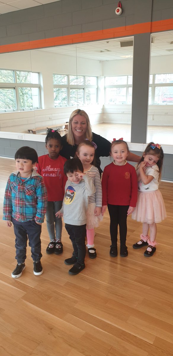 MrsPSmith7's tweet image. What a fun day of dance with the nursery children, p1, p2, p3 and p6.   #hwbactivationweek #goldaward #healthychoices