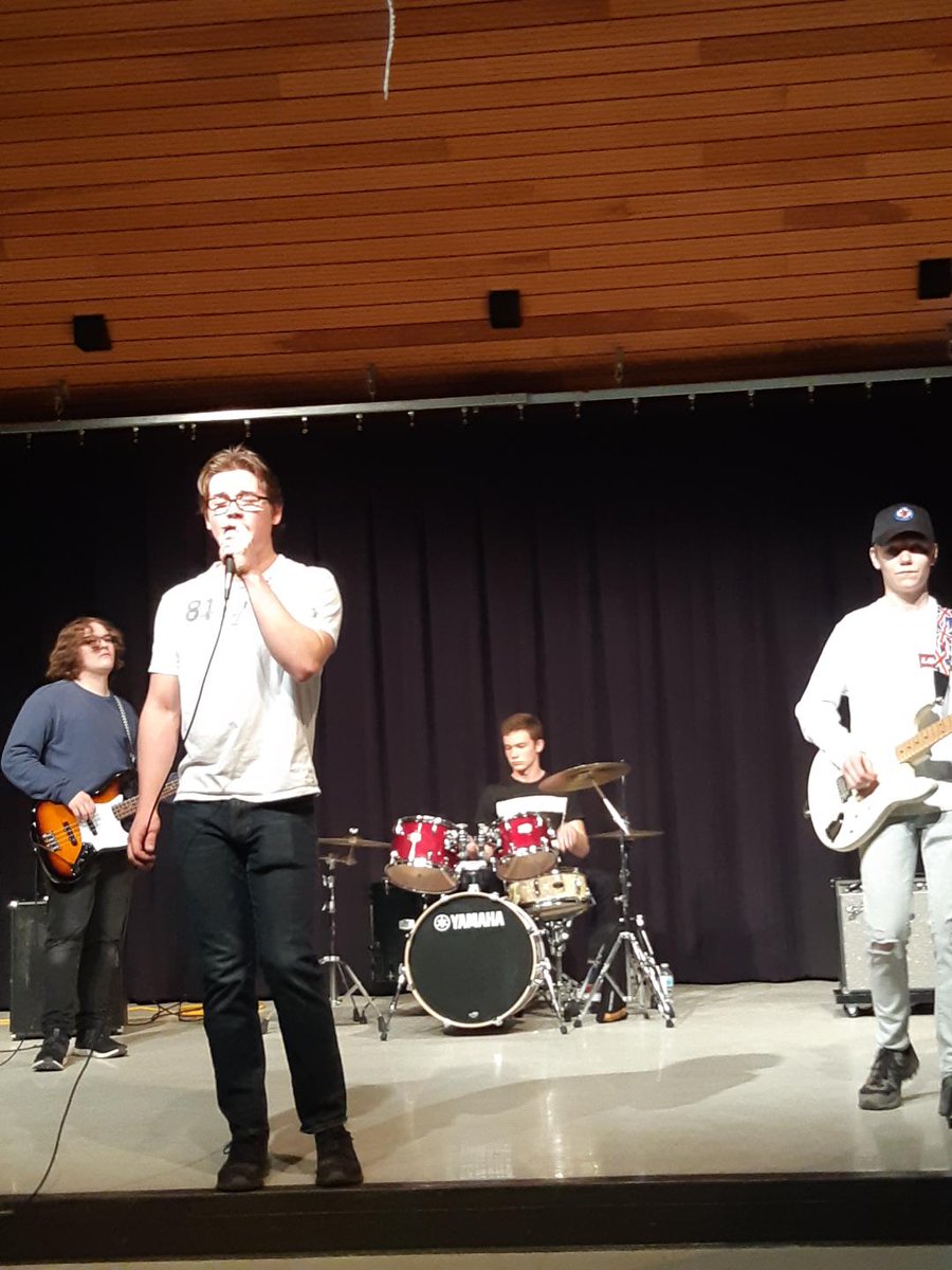 MrsJRobertsonn's tweet photo. Enjoying live music by The Closers in the cafe today! @BMarauders #livemusic #studentband https://t.co/NlyeQkNxk1