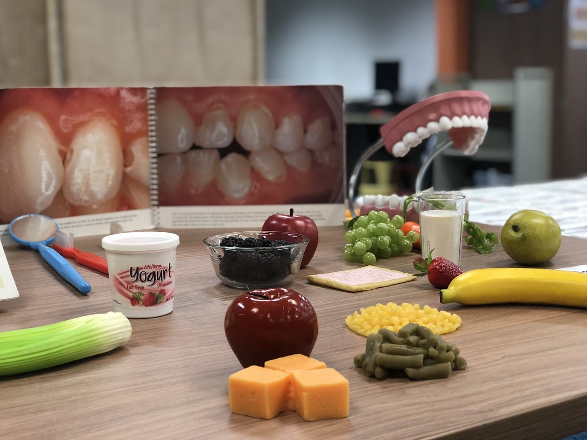 ScarborHS's tweet photo. Did you know that maintaining your oral health is significant to your over all health?
@HoustonHealth
Project Savings Smiles Outreach is on campus today educating our students on how to keep a healthy smile!
#projectsavingsmiles https://t.co/9No3EgWdT4